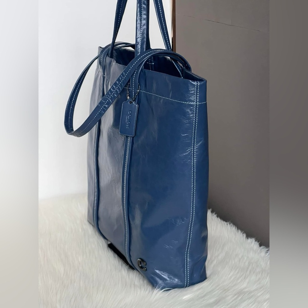 CO840 - Coach Hall Tote 33 - Picture 3 of 14